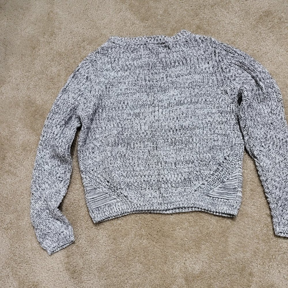NWT Black and White V-Neck Sweater, Size L